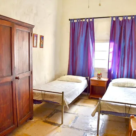 Charming House In Ix - With Terrace And Barbecue Сasa de vacaciones Xewkija