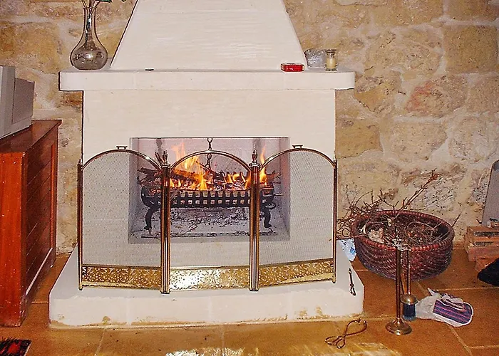 Tatil Evi Charming House In Ix - With Terrace And Barbecue