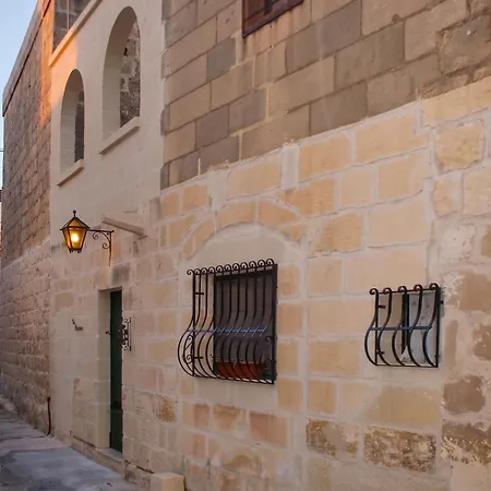 Charming House In Ix - With Terrace And Barbecue Nyaraló *